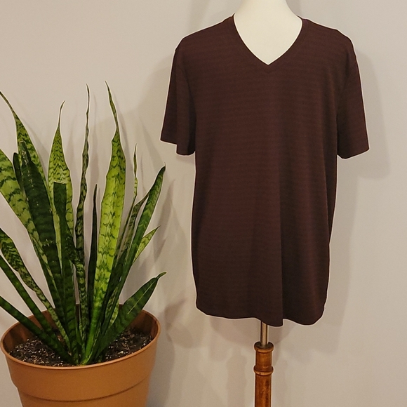 NWOT Perry Ellis Dress Vneck Tee - Picture 2 of 4